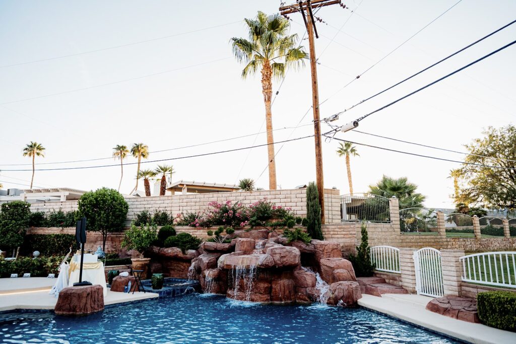 Outdoor Mid Century Manor wedding reception in Las Vegas