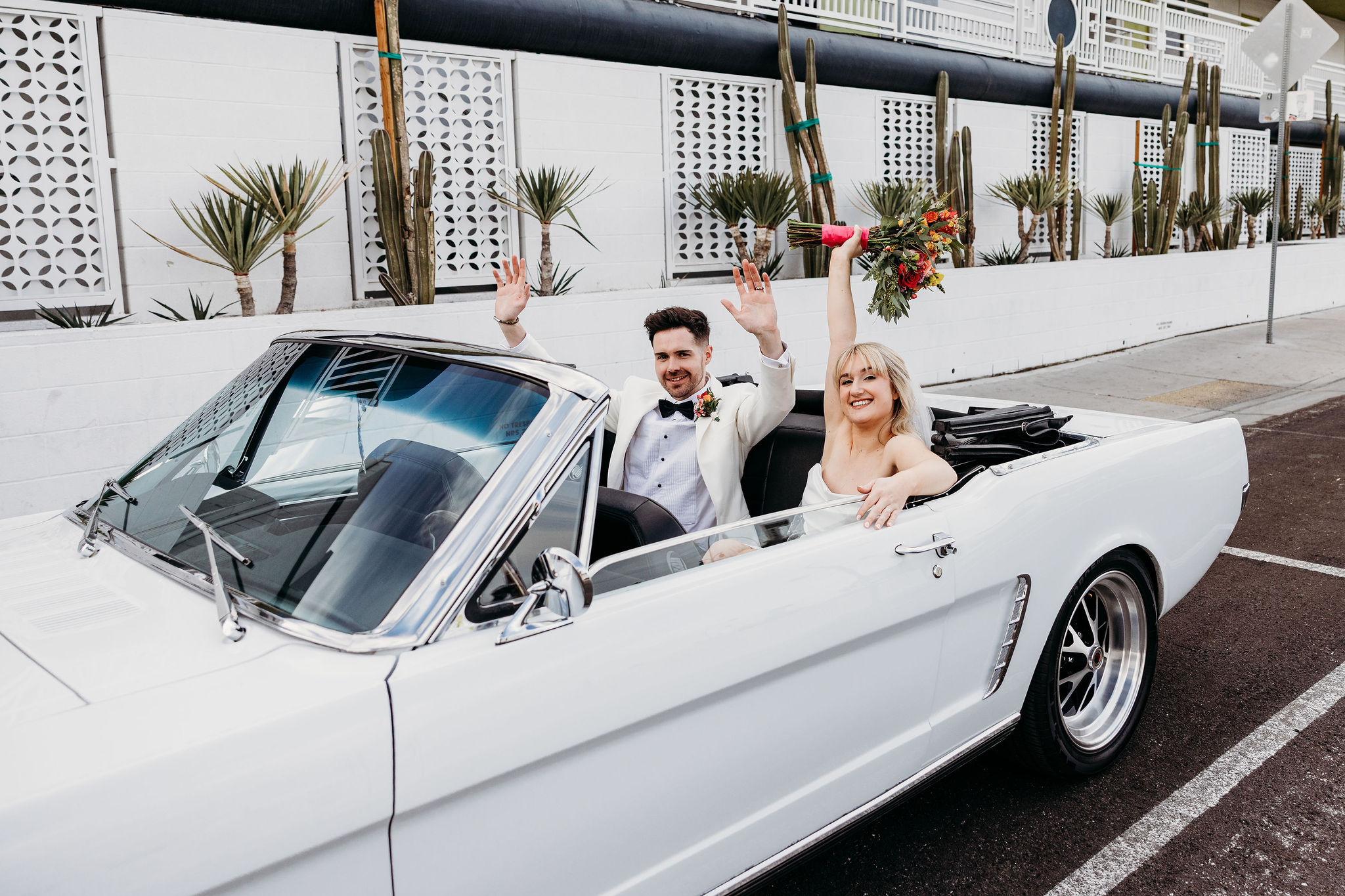 Colorful, Carefree Las Vegas Bridal Portraits You’ll Be Obsessed With