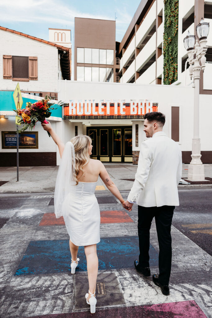 Colorful, Carefree Las Vegas Bridal Portraits You’ll Be Obsessed With