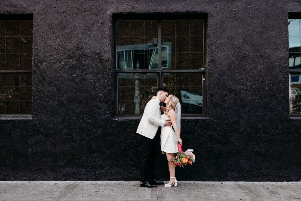 Colorful, Carefree Las Vegas Bridal Portraits You’ll Be Obsessed With