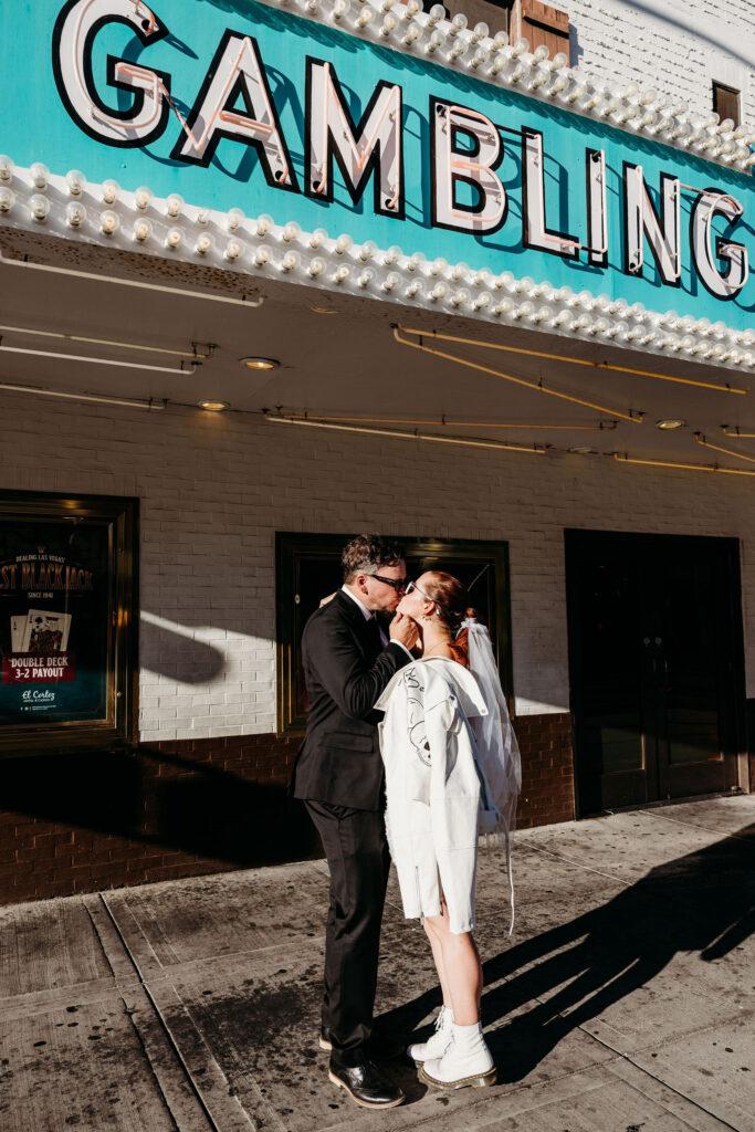 Cute picture of the newly married couple kissing