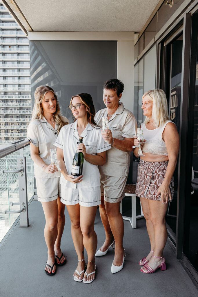 picture of the bride and her bridesmaids