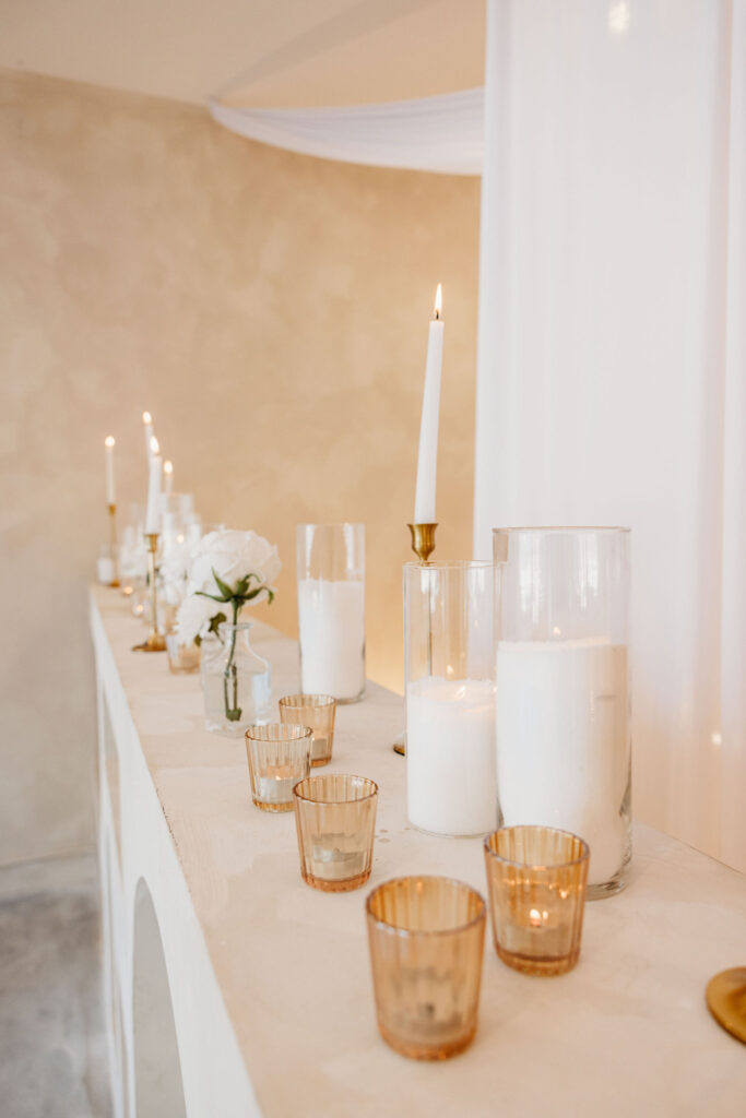 stunning picture of the ceremony decor