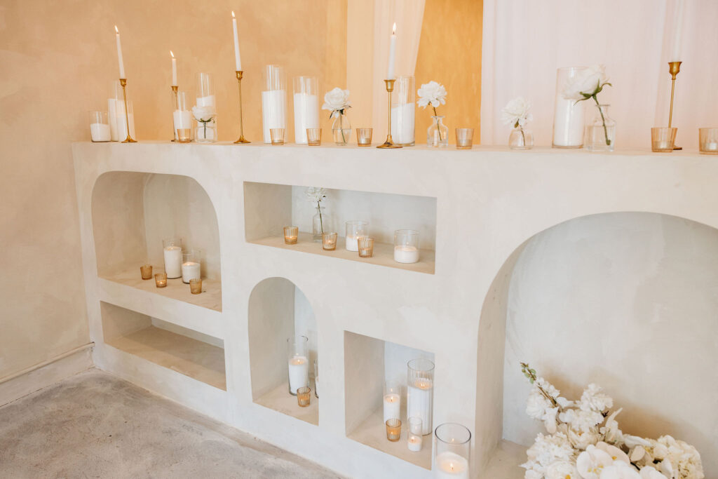 A Modern & Classic Las Vegas Wedding at That Chapel Downtown