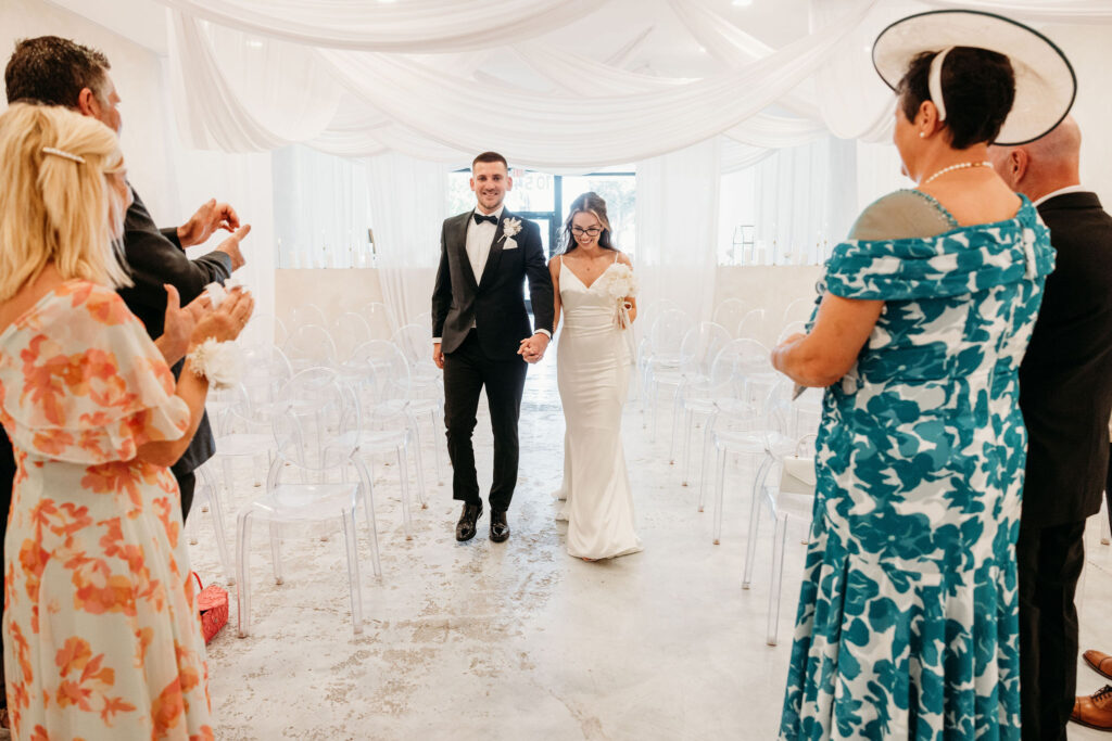 A Modern & Classic Las Vegas Wedding at That Chapel Downtown