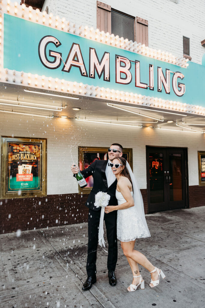 A Modern & Classic Las Vegas Wedding at That Chapel Downtown