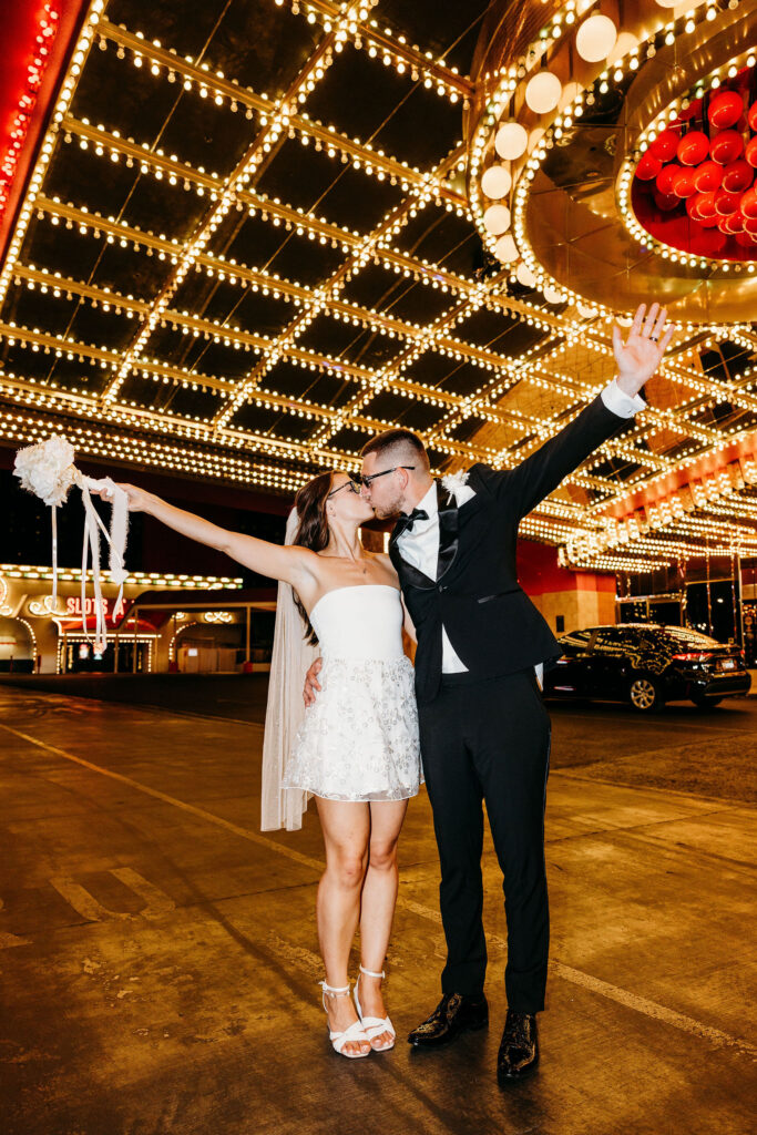 fun bridal session in DTLV