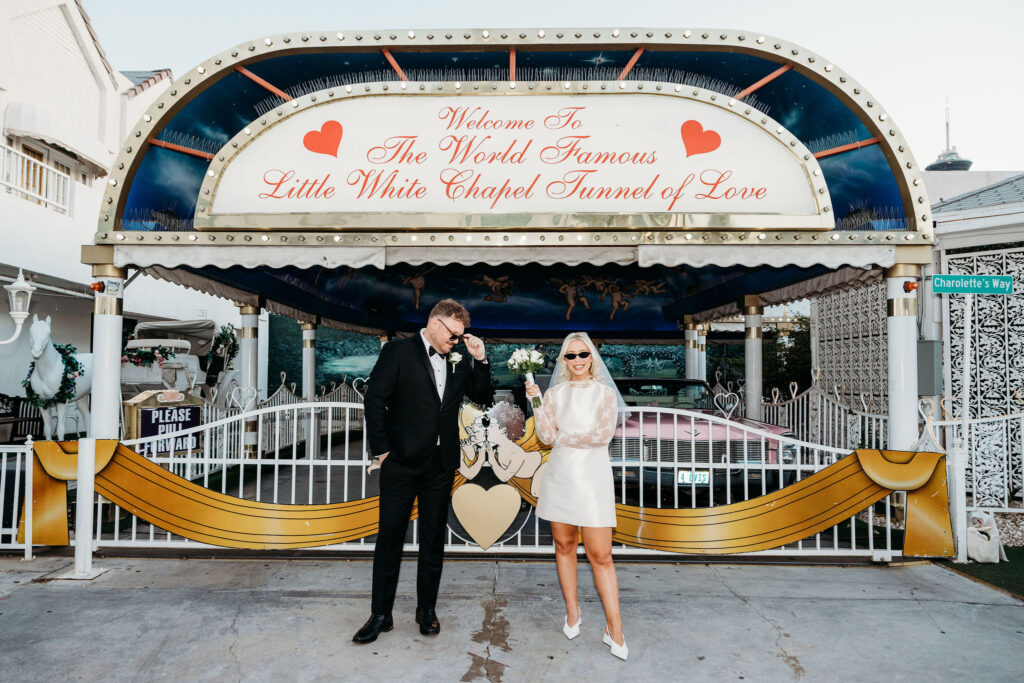 Vintage Vegas Romance: Molly & Mitch’s Little White Chapel Elopement