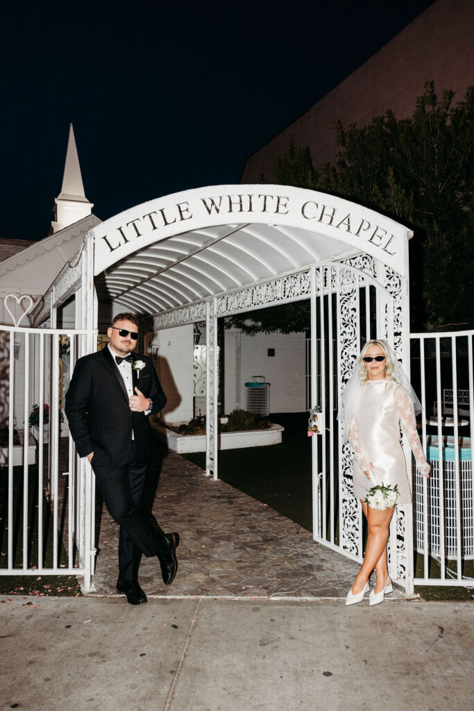 Vintage Vegas Romance: Molly & Mitch’s Little White Chapel Elopement