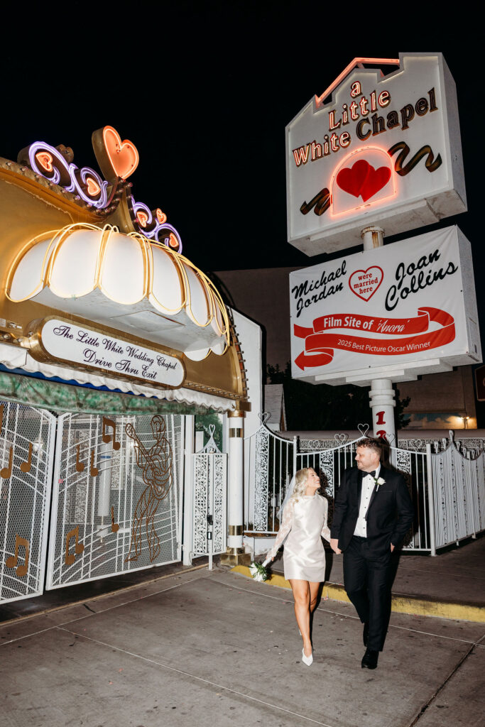 Vintage Vegas Romance: Molly & Mitch’s Little White Chapel Elopement