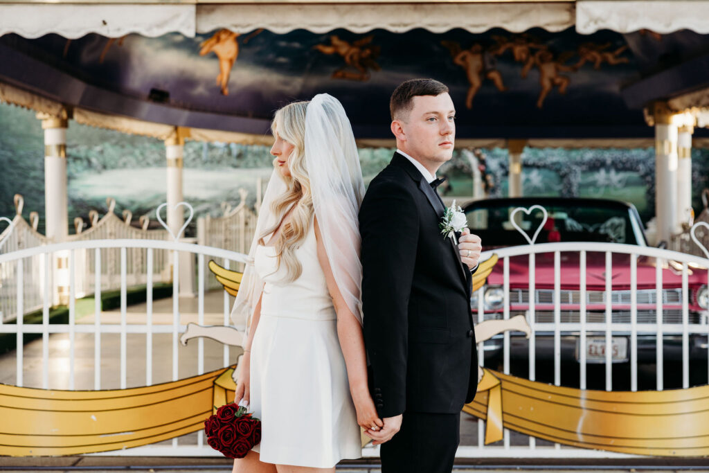 Rachel & Shane’s Classic Las Vegas Elopement at Little White Chapel