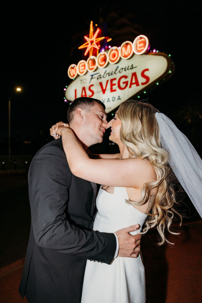 fun bridal session in DTLV