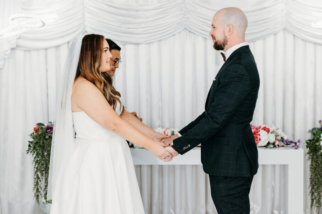 This Rainy Las Vegas Elopement at Little White Chapel Was So Cool