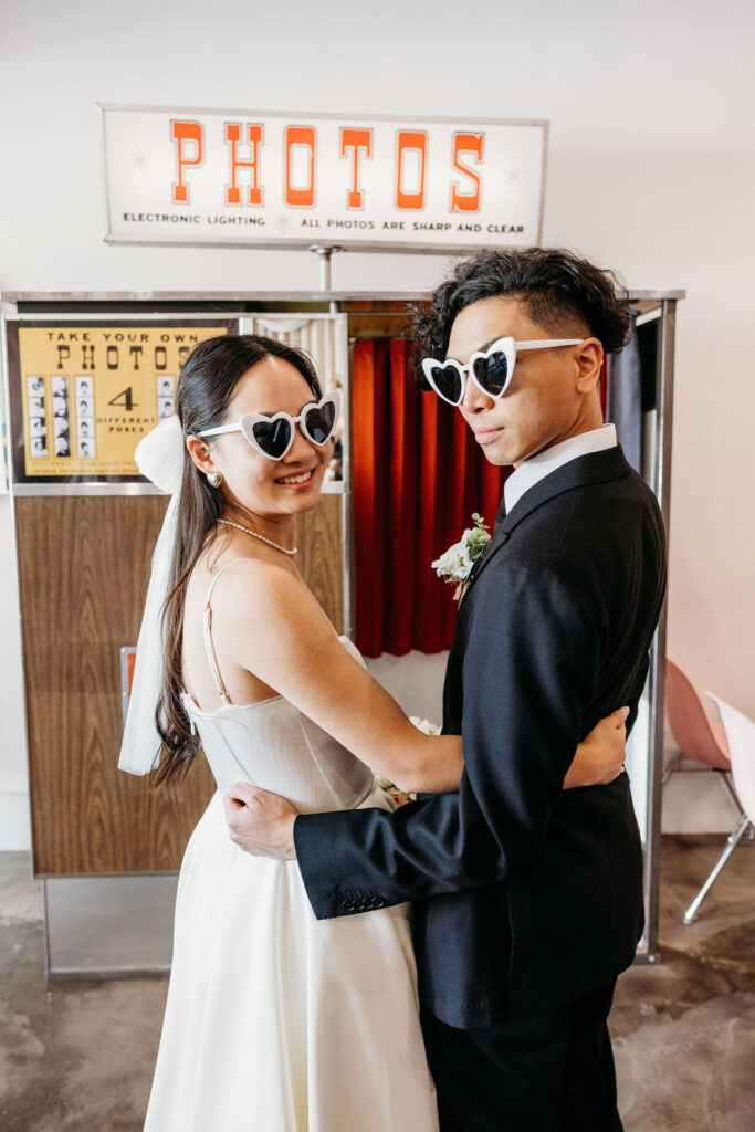couple hugging during their photoshoot