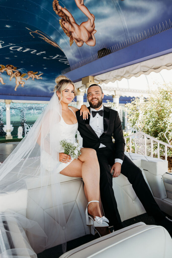The Ultimate Guide to an Amazing Little White Chapel Elopement in Las Vegas