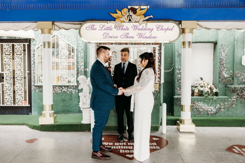 The Ultimate Guide to an Amazing Little White Chapel Elopement in Las Vegas