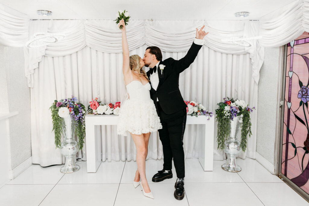 The Ultimate Guide to an Amazing Little White Chapel Elopement in Las Vegas
