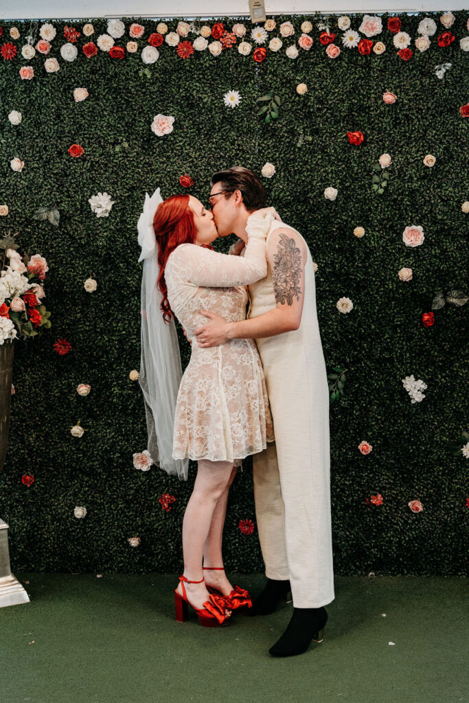 The Ultimate Guide to an Amazing Little White Chapel Elopement in Las Vegas