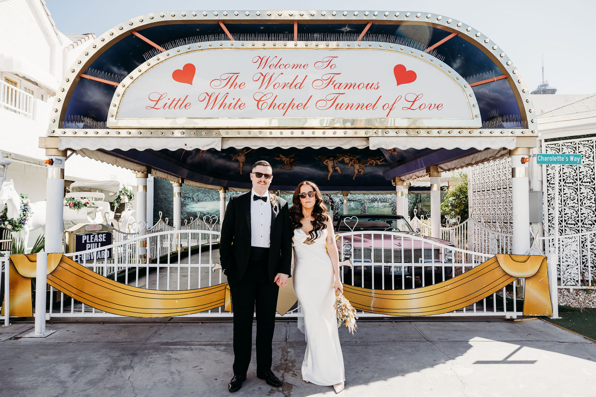 The Ultimate Guide to an Amazing Little White Chapel Elopement in Las Vegas