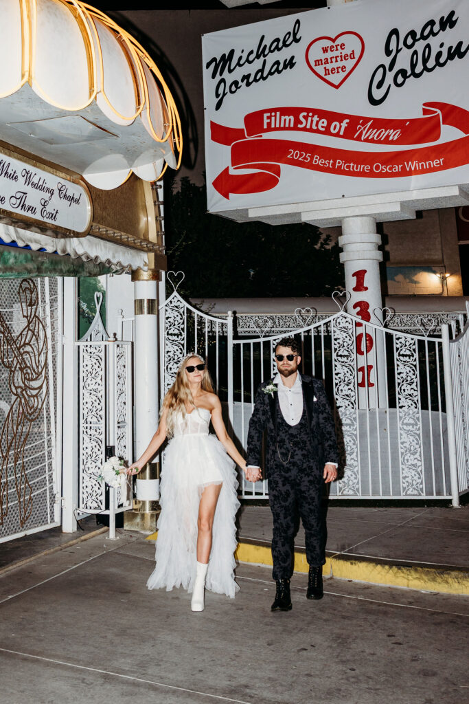 The Ultimate Guide to an Amazing Little White Chapel Elopement in Las Vegas