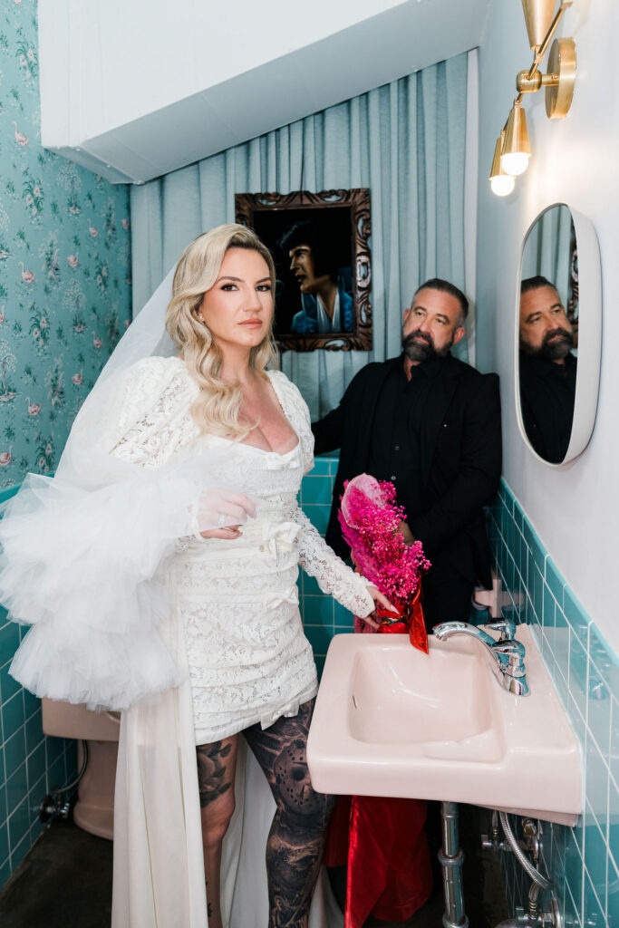 fun bridal photos in las vegas