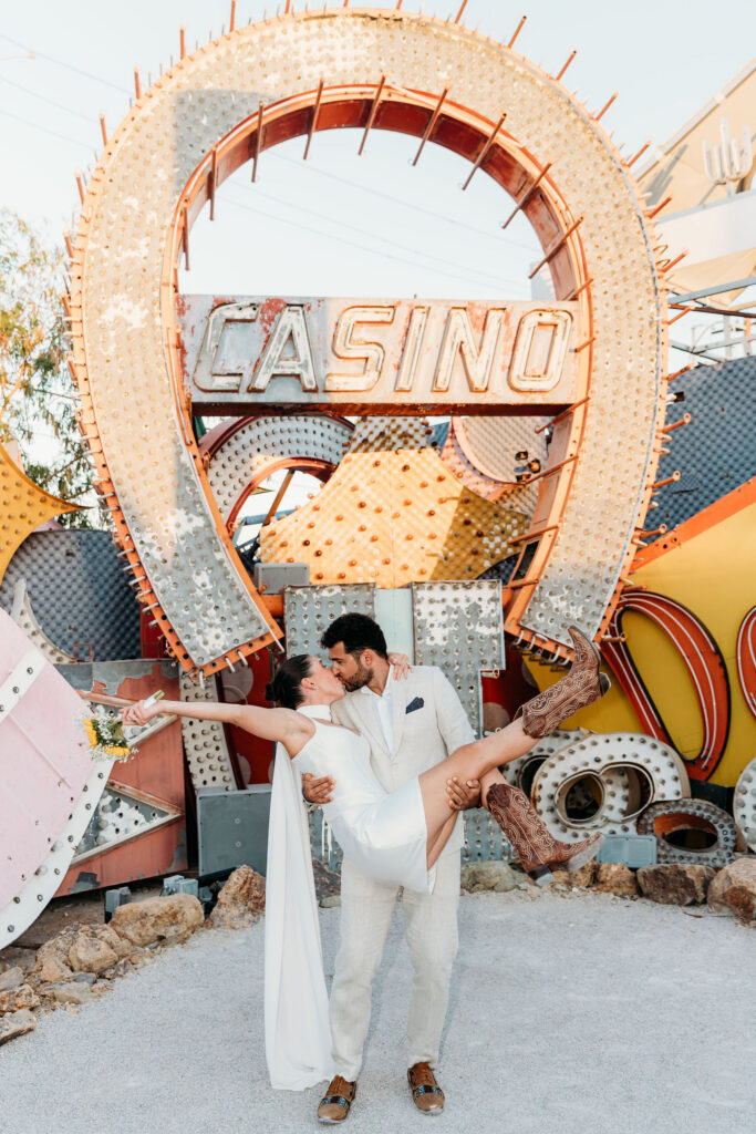 A Classic Las Vegas Elopement at Love Story Wedding Chapel